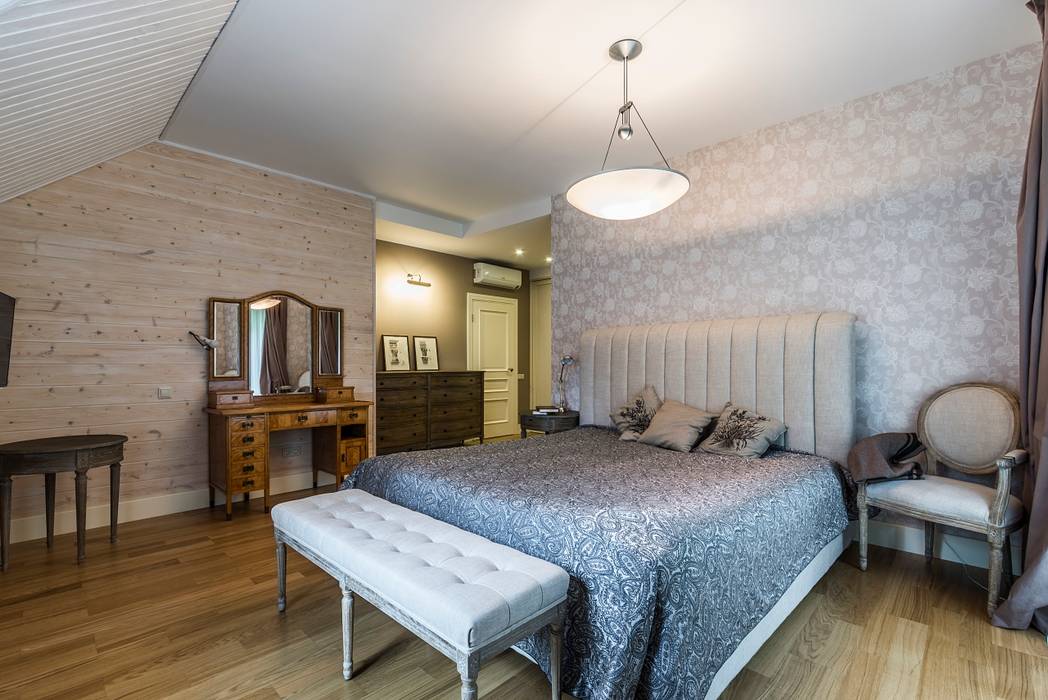 Загородный дом в Комарово, Fusion Design Fusion Design Eclectic style bedroom