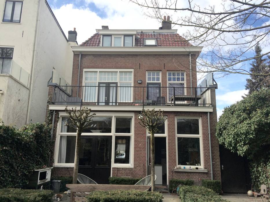 Neem een kijkje in een modern huis in Breda, ddp-architectuur ddp-architectuur Maisons minimalistes