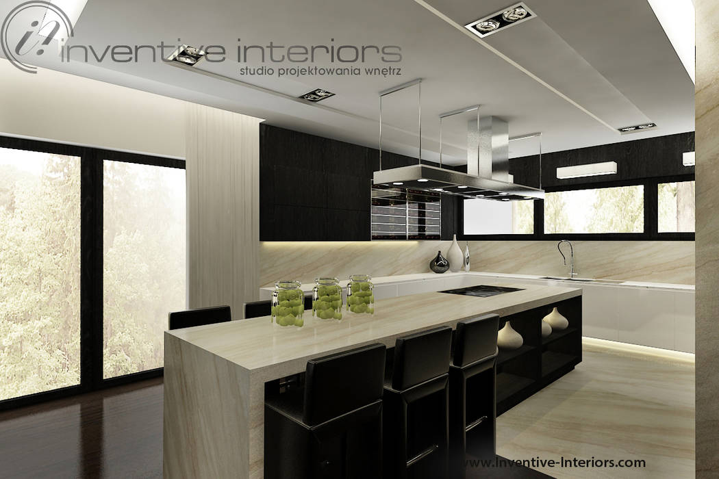 INVENTIVE INTERIORS – Czerń i beż w luksusowym domu, Inventive Interiors Inventive Interiors Klassische Küchen
