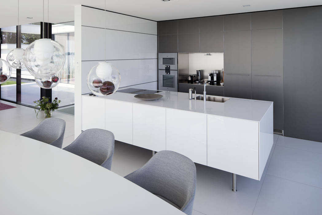“G-house, villa met gastenverblijf aan de Reeuwijkse Plas” , Lab32 architecten Lab32 architecten Modern Kitchen