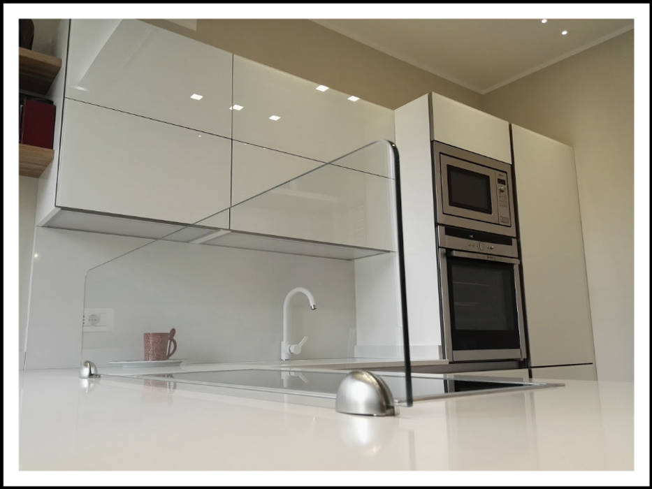 Cucina veneta cucine in vetro lucido modello ri flex, colore bianco ... Veneta cucine colori