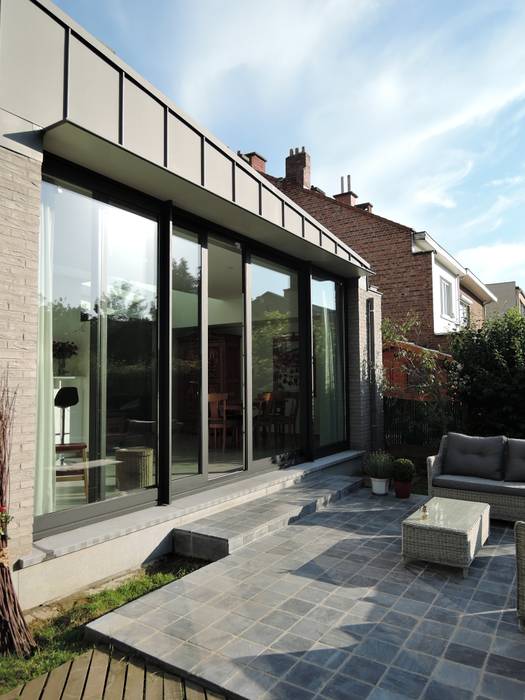 Extension d'une maison à Bruxelles Woluwe, ARTERRA ARTERRA 現代房屋設計點子、靈感 & 圖片 鋁箔/鋅