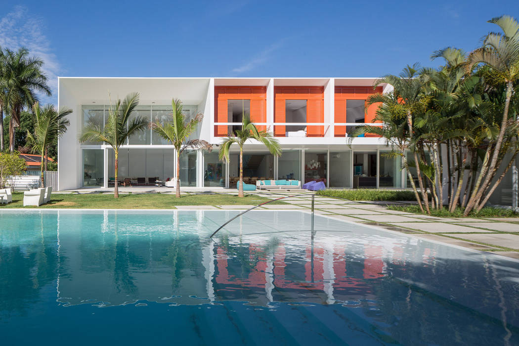 homify Piscinas minimalistas