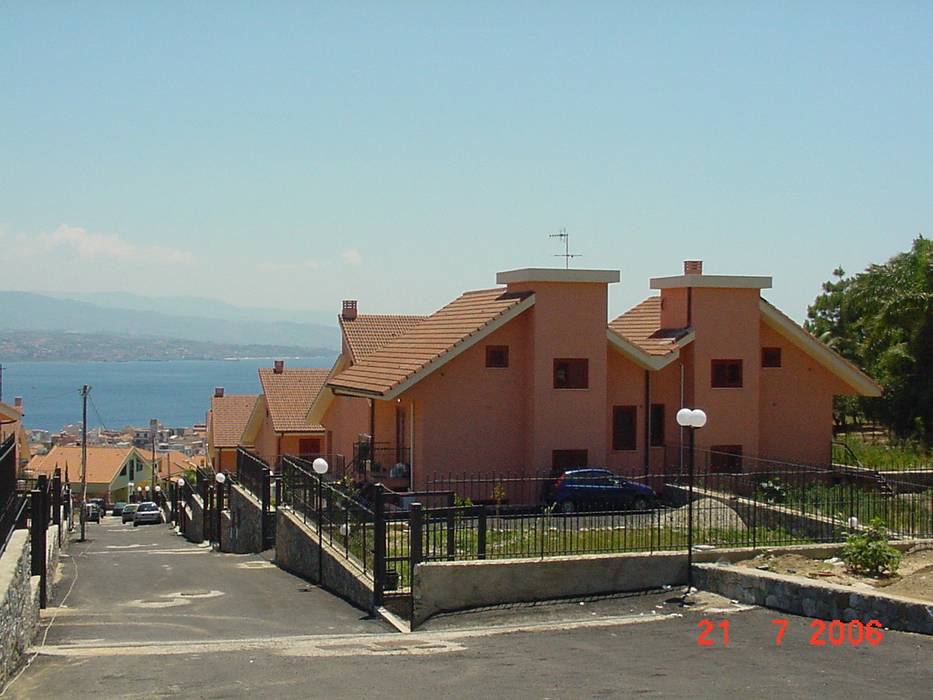 ​Complesso Residenziale Belvedere (Ganzirri Messina), Ing. Edoardo Contrafatto Ing. Edoardo Contrafatto Будинки