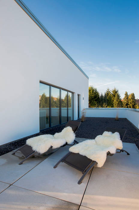 Haus R - Massivbau in Wegberg, Architektur Jansen Architektur Jansen Minimalistyczne spa