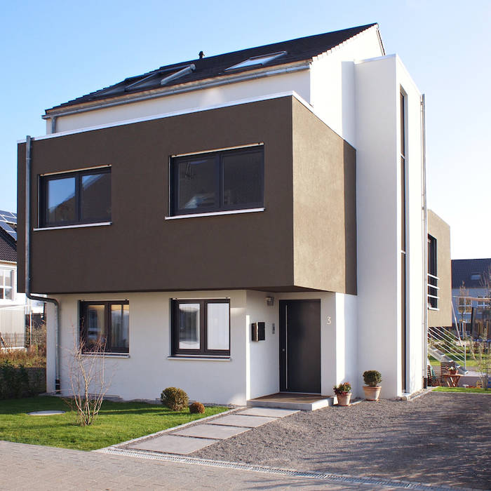 2-Familien-Doppelhaushälfte in Plankstadt, mAIA. Architektur+Immobilien mAIA. Architektur+Immobilien Дома в стиле модерн
