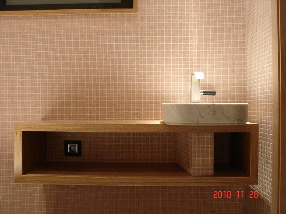 Bathrooms/ Dynamic444 Dynamic444 Casas de banho modernas