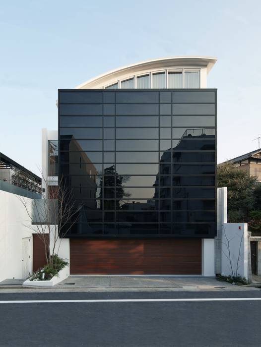 SAKURA SAKURA SAKURA HOUSE, Ｍアーキテクツ｜高級邸宅 豪邸 注文住宅 別荘建築 LUXURY HOUSES | M-architects Ｍアーキテクツ｜高級邸宅 豪邸 注文住宅 別荘建築 LUXURY HOUSES | M-architects モダンな 家