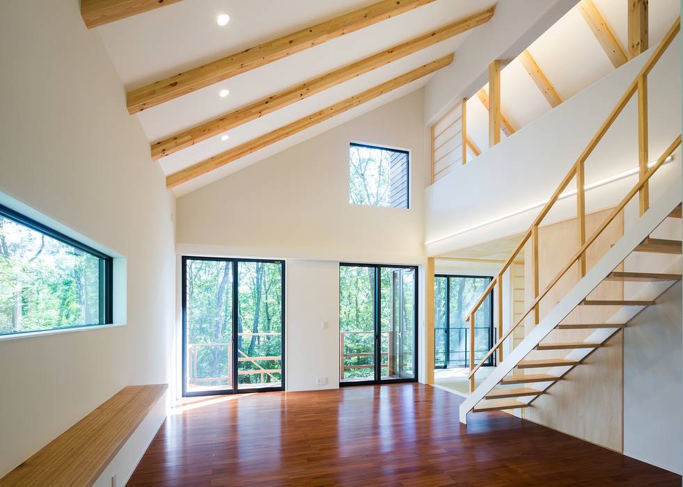 森の家, Unico design一級建築士事務所 Unico design一級建築士事務所 Modern living room Wood Wood effect