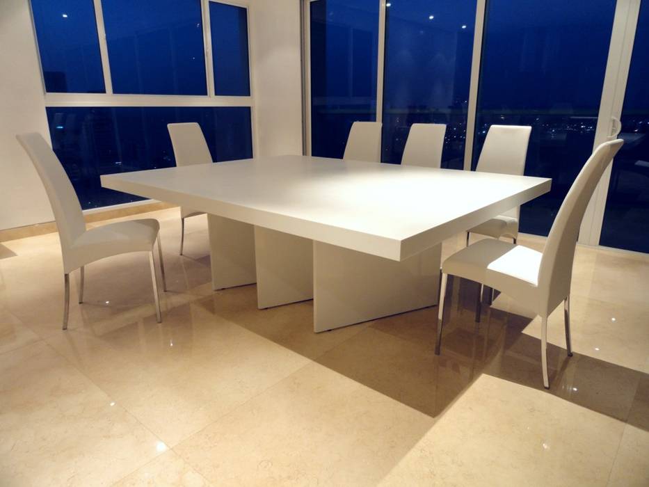 APTO SR. CARTAGENA - Mesa de Comedor Mako laboratorio Comedores de estilo moderno Madera Acabado en madera Mesas