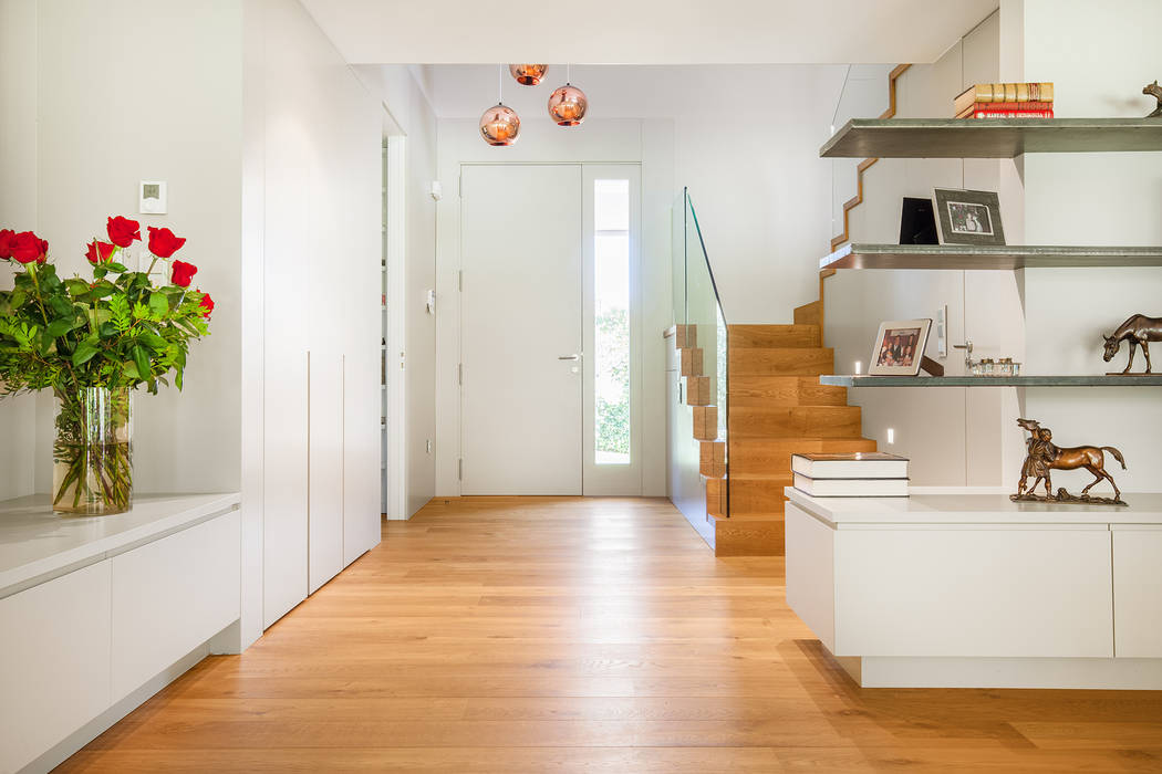 CHALET VALDEMARIN, Tarimas de Autor Tarimas de Autor Modern corridor, hallway & stairs Wood Wood effect