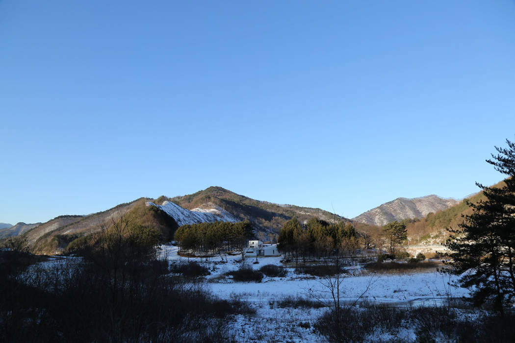 횡성 문학의 집, IEUNG Architect IEUNG Architect Modern houses