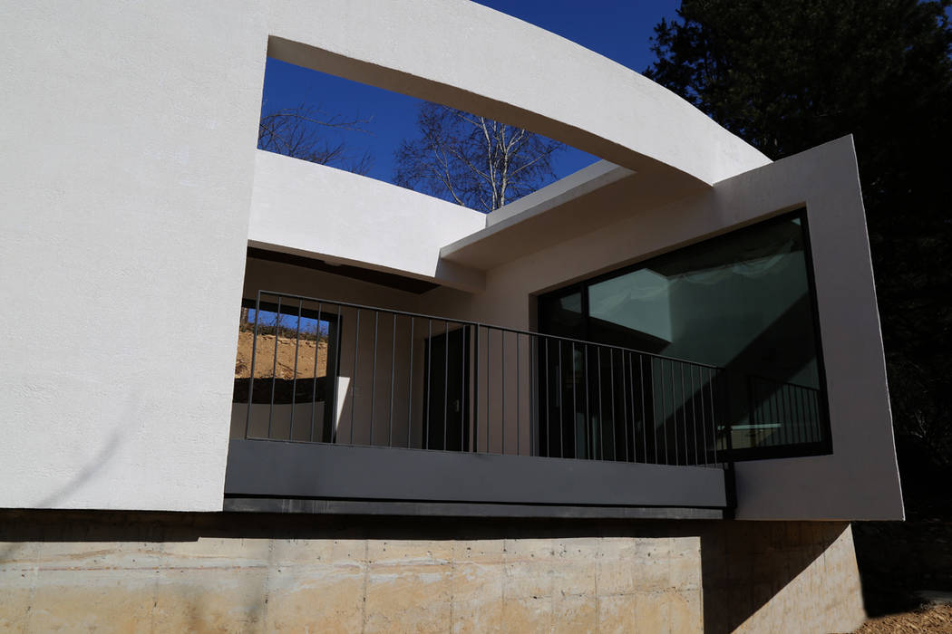 횡성 문학의 집, IEUNG Architect IEUNG Architect Modern balcony, veranda & terrace