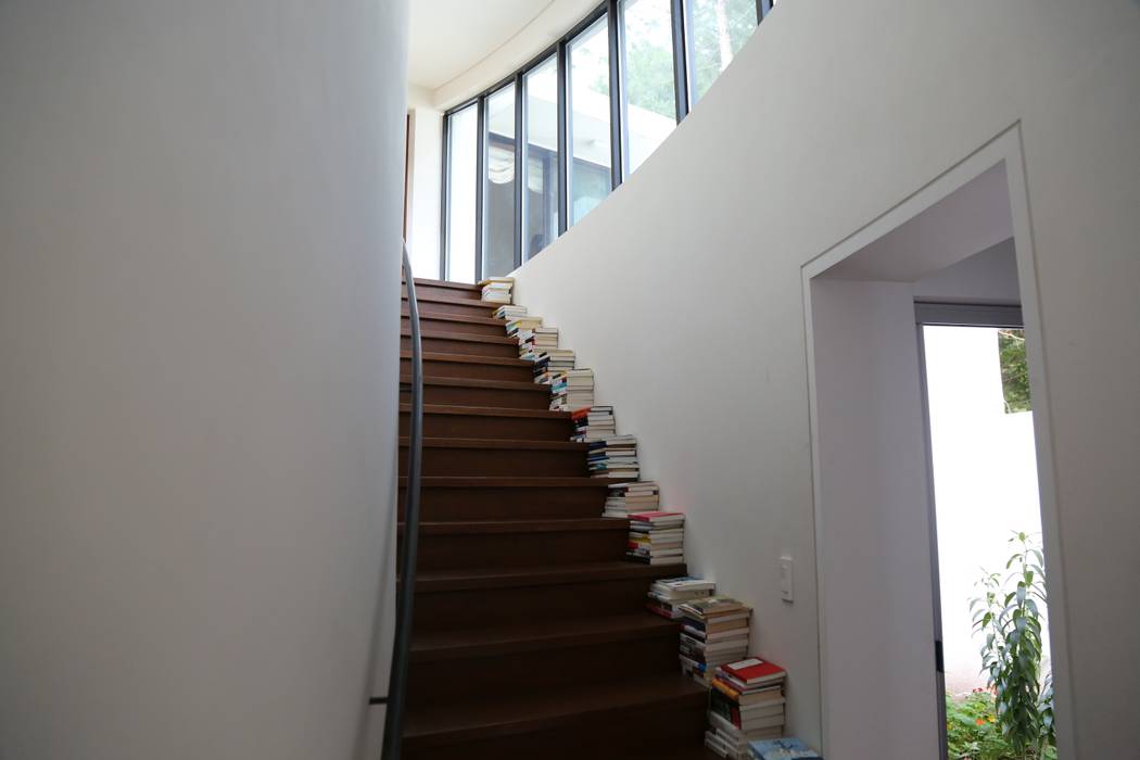 횡성 문학의 집, IEUNG Architect IEUNG Architect Couloir, entrée, escaliers modernes