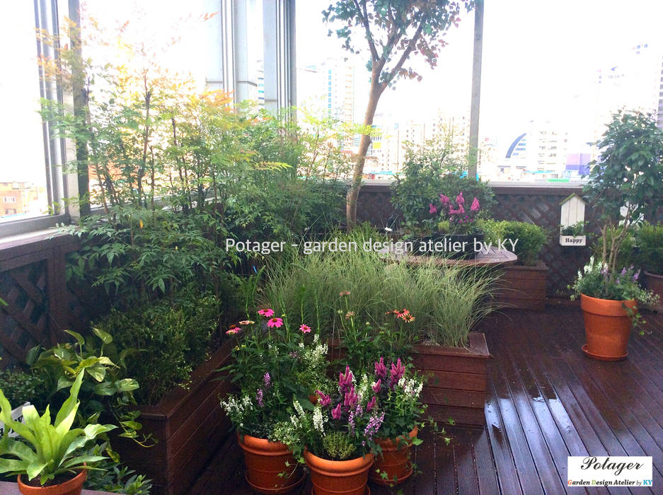 성수동 사무실 베란다 정원 디자인 및 시공 [Office Balcony Garden], Potager Potager Balcones y terrazas de estilo clásico