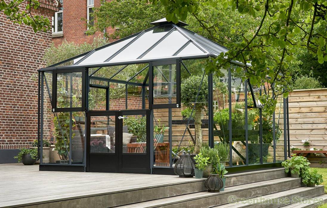 Juliana Anthracite Grey Oasis 12x12 Greenhouse homify Vườn phong cách hiện đại Nhôm / Kẽm