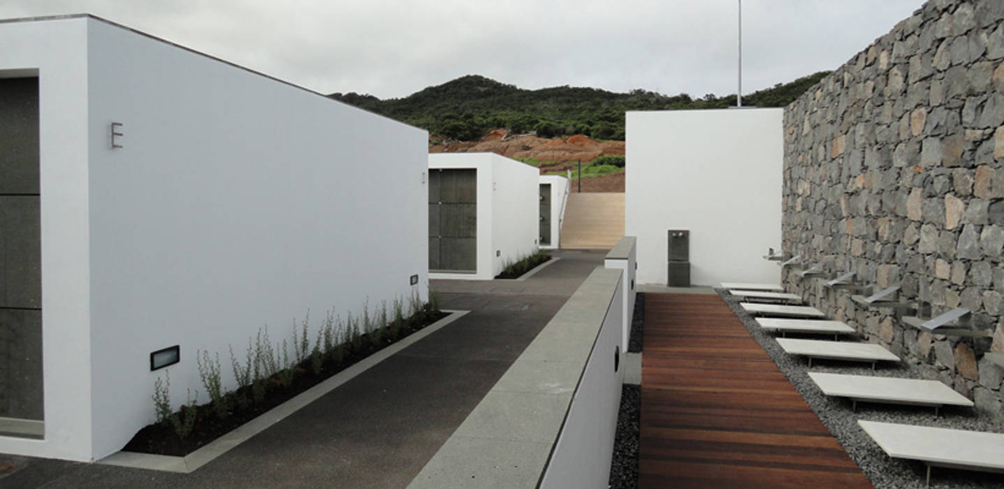 Cemitério do Caniçal, Ilha da Madeira, eternamente.pt eternamente.pt Jardins modernos