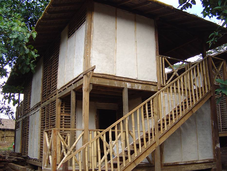 Pueblo Autosuficiente, ABCDEstudio ABCDEstudio Casas tropicales Madera Acabado en madera