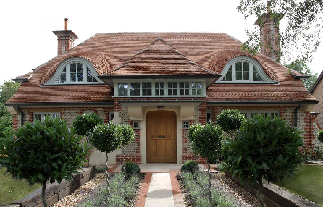 Front facade The Wood Window Alliance Classic style houses Wood Wood effect