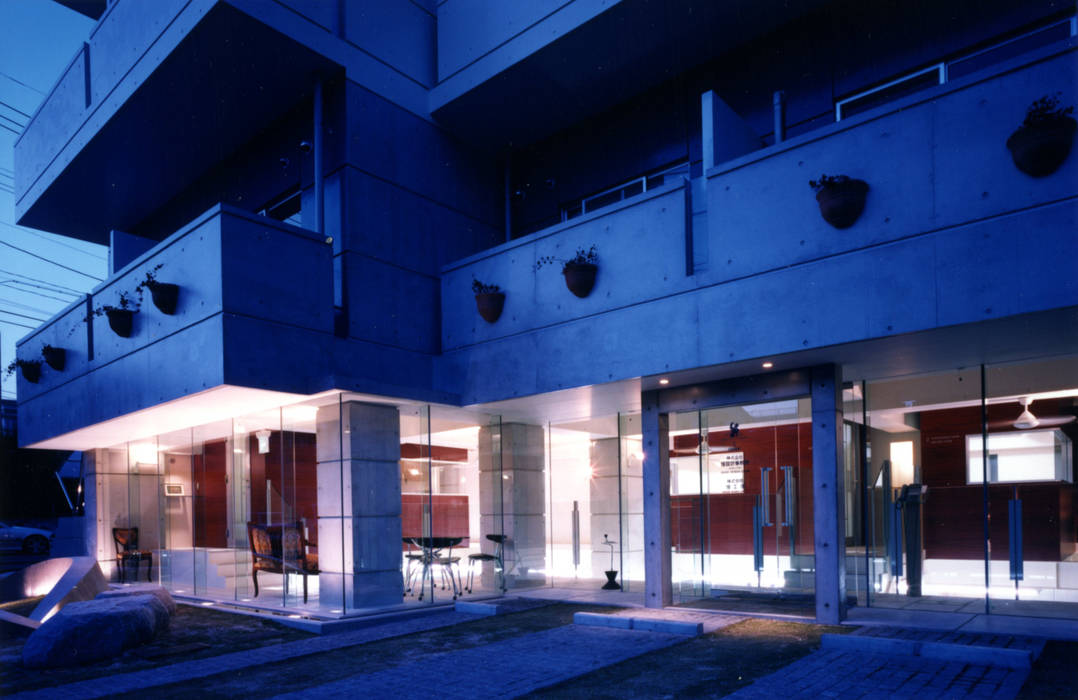 SPAZIO B.L.D「回廊のパティオ」, Architect Show Co.,Ltd Architect Show Co.,Ltd 商業空間 オフィスビル