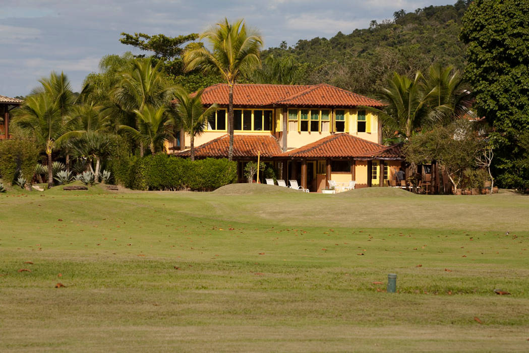 RESIDÊNCIA SL, MADUEÑO ARQUITETURA & ENGENHARIA MADUEÑO ARQUITETURA & ENGENHARIA Casas rústicas