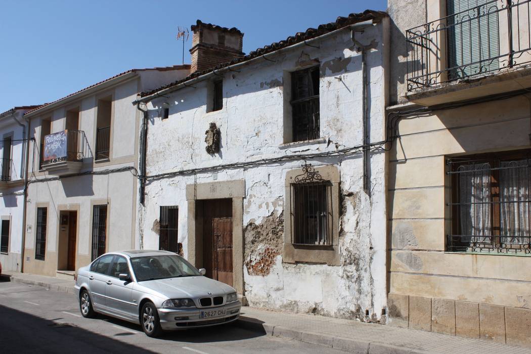 Fachada principal antes de la obra de rehabilitación Sánchez Terio Arquitectos