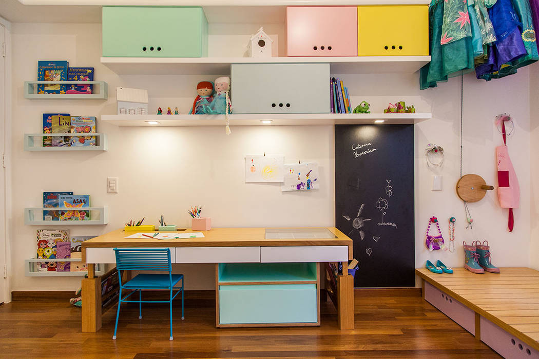 Quarto da Catarina, Hana Lerner Arquitetura Hana Lerner Arquitetura Minimalistische kinderkamers