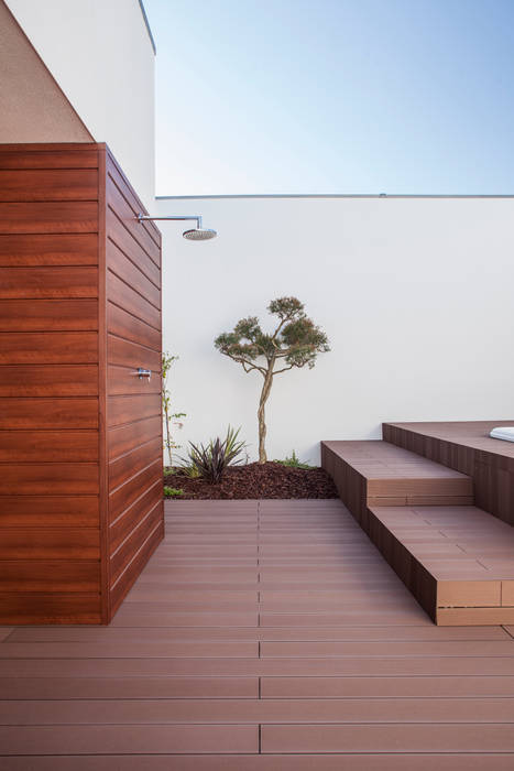 by FRARI - architecture network