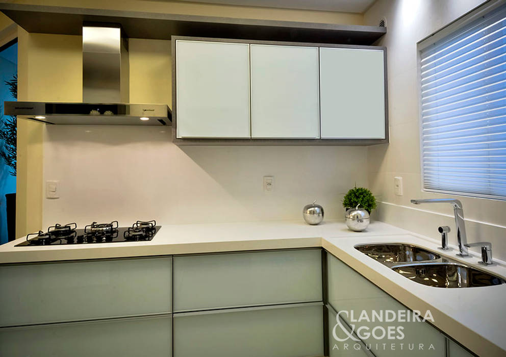 Apartamento Decorado - Itapema/SC, Landeira & Goes Arquitetura Landeira & Goes Arquitetura Cozinhas modernas