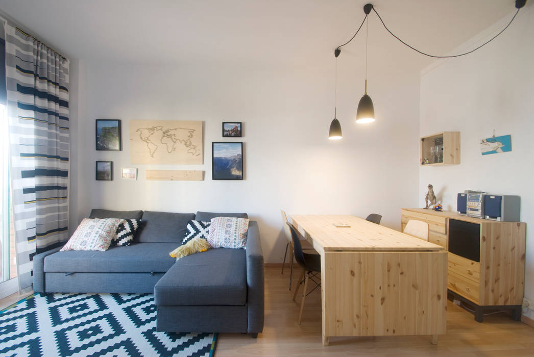 Piso en Barcelona, demarcasueca demarcasueca Comedores de estilo moderno Madera Gris Muebles,Ebanistería,Madera,Marco,casa,Piso,Comodidad,Diseño de interiores,Suelo,Cajón