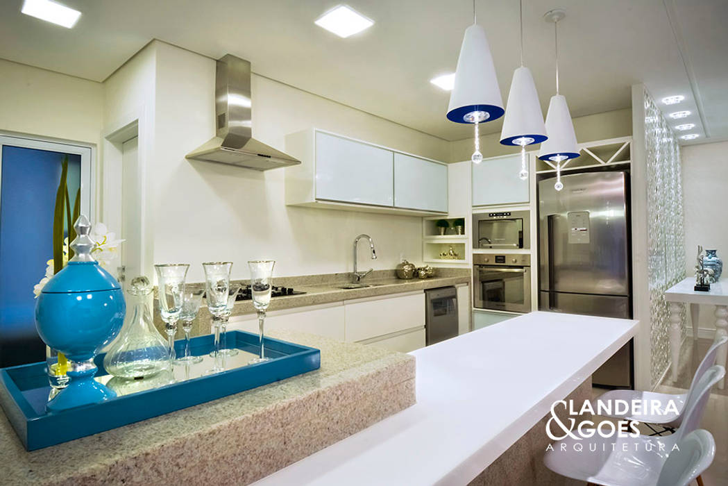 Apartamento Decorado - Balneário Camboriú, Landeira & Goes Arquitetura Landeira & Goes Arquitetura Cozinhas modernas