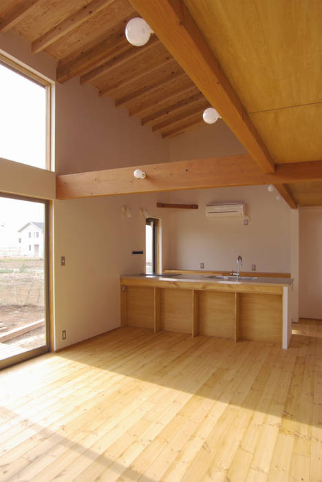 ​簡素居 ～つくばみらい市～, 環境創作室杉 環境創作室杉 Salle à manger minimaliste Bois massif Multicolore