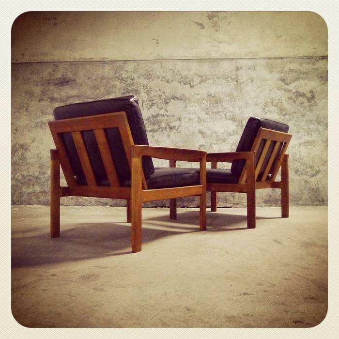 Pair of Easy Chairs by Illum Wikkelsø | Komfort, Retro Wood Retro Wood Casas rústicas Artigos para a casa