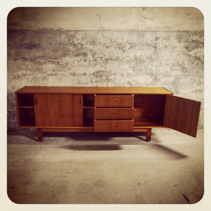 Bramin Teak Sideboard & Erling Torvits | Disponíveis_Available, Retro Wood Retro Wood Scandinavian style dining room Dressers & sideboards