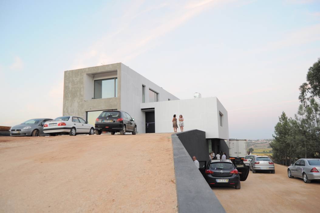 Casa Atouguia , Escala Absoluta Escala Absoluta Minimalist house