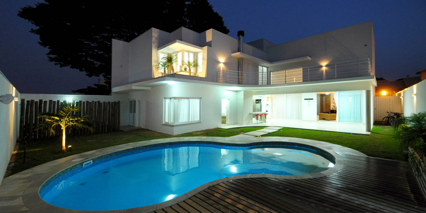 Espaço piscina Cabral Arquitetura Ltda. Casas modernas
