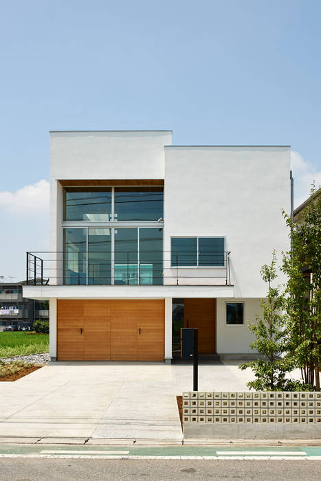 石井の家, 小野里信建築アトリエ 小野里信建築アトリエ Casas de estilo moderno