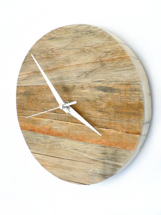 BUMBLE Wanduhr aus Treibholz Mare Ligneum Mikko Koster e.K. Landhäuser Holz Holznachbildung Accessoires und Dekoration