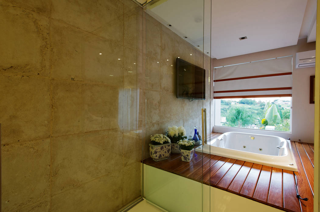 Banheiro Suíte Casal - Vista da Banheira Régua Arquitetura Banheiros modernos