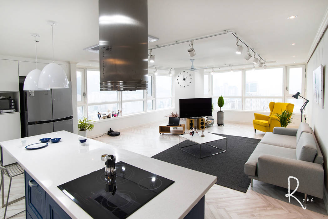 프렌치모던, 취향 저격의 40평 신혼집 인테리어, 로하디자인 로하디자인 Mediterranean style living room