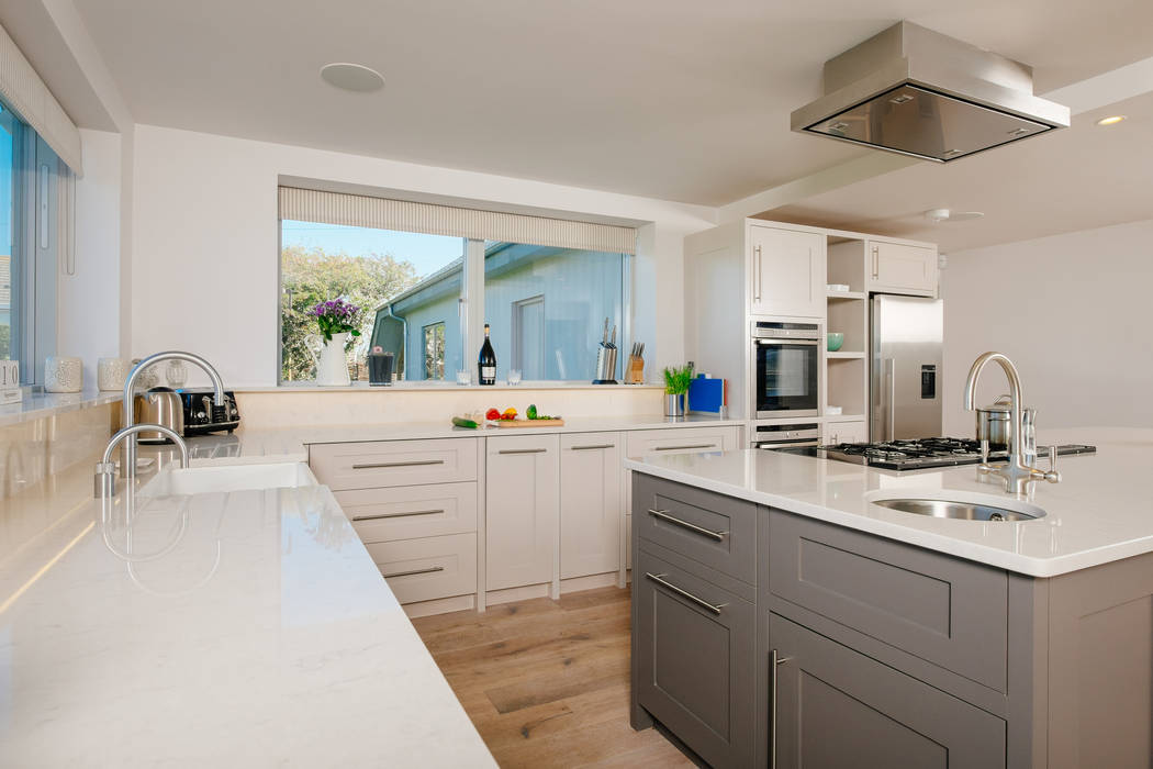 Kitchen Perfect Stays 現代廚房設計點子、靈感&圖片