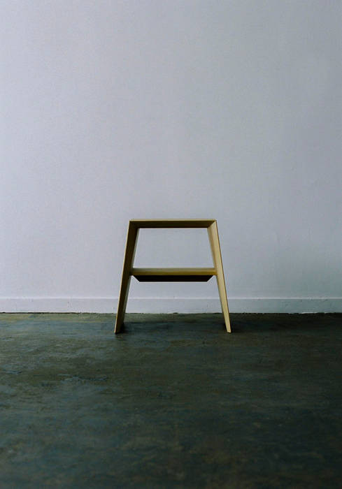 AISU STOOL ROIRO (ロイロ 株式会社) ミニマルデザインの リビング 木 木目調 椅子