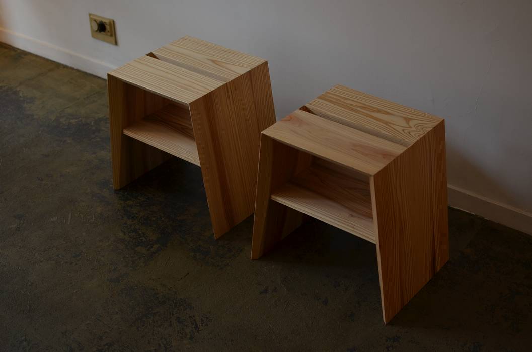 AISU STOOL, ROIRO (ロイロ 株式会社) ROIRO (ロイロ 株式会社) Commercial spaces Wood Wood effect Office spaces & stores