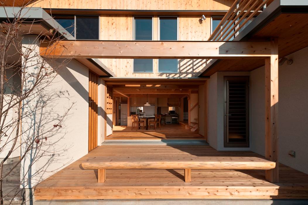 そ～ら～の家, AMI ENVIRONMENT DESIGN／アミ環境デザイン AMI ENVIRONMENT DESIGN／アミ環境デザイン Asian style balcony, porch & terrace