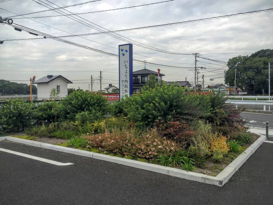 直方のクリニックの庭, 庭園空間ラボ teienkuukan Labo 庭園空間ラボ teienkuukan Labo アジア風 庭