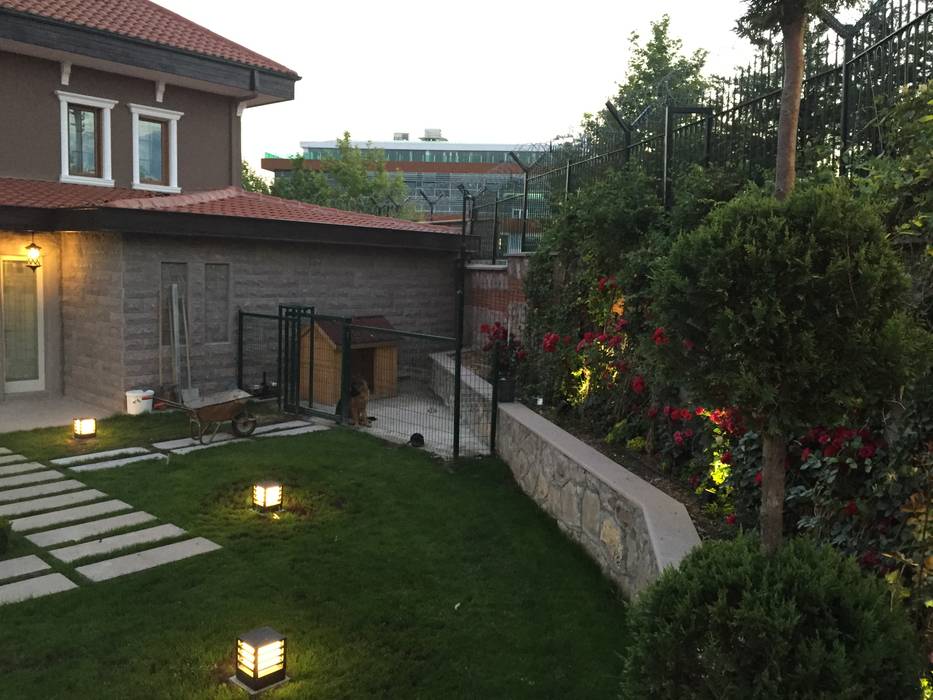 Ankara Villa, RETA ARCHITECTURE-INTERIOR -INDUSTRIAL DESIGN RETA ARCHITECTURE-INTERIOR -INDUSTRIAL DESIGN Rumah Modern