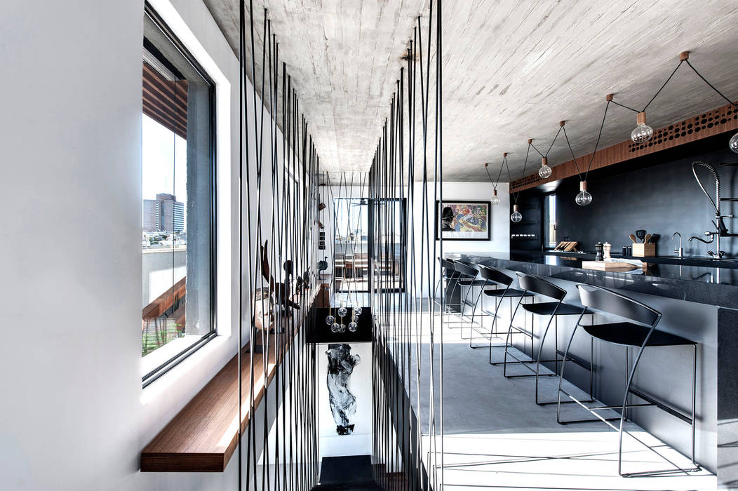 Duplex Penthouse in Tel Aviv, toledano + architects toledano + architects Cuisine minimaliste Métal