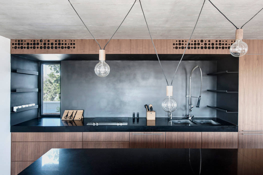 Duplex Penthouse in Tel Aviv, toledano + architects toledano + architects Cuisine minimaliste Bois Effet bois