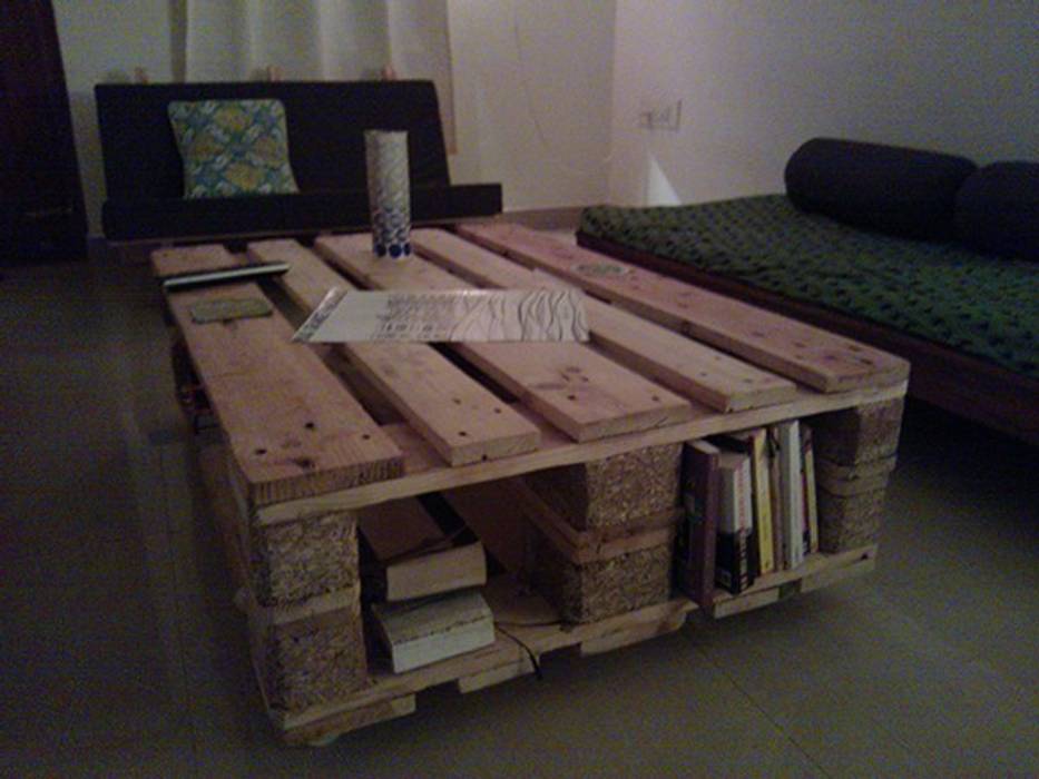 Pallet Furniture, Kaushik Kumar Design Kaushik Kumar Design Modern living room Cupboards & sideboards