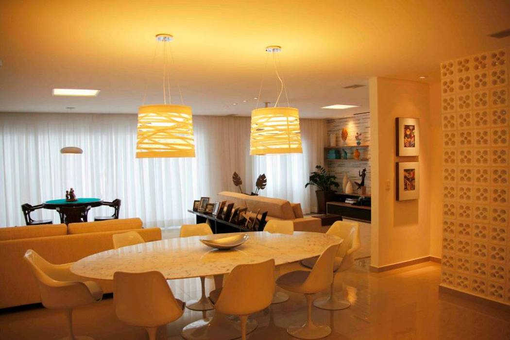 Apt Praia, Carol Abumrad Arquitetura e Interiores Carol Abumrad Arquitetura e Interiores Salas de jantar modernas Acessórios e decoração